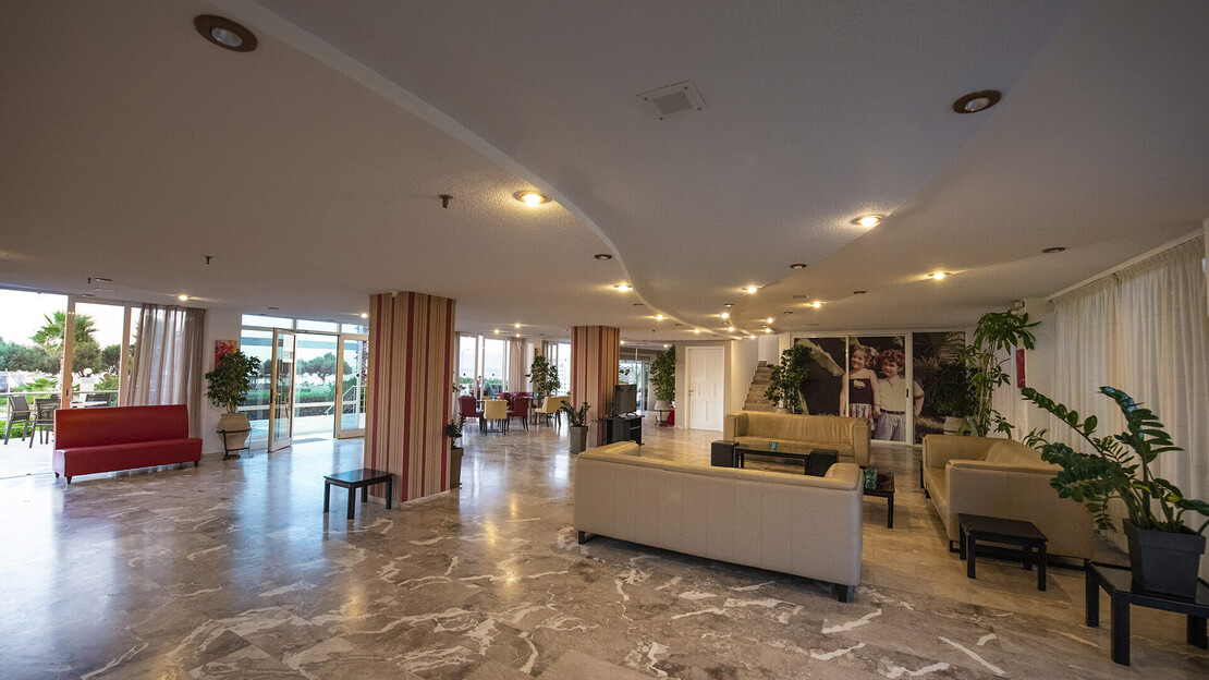 Costa Angela Seaside Resort